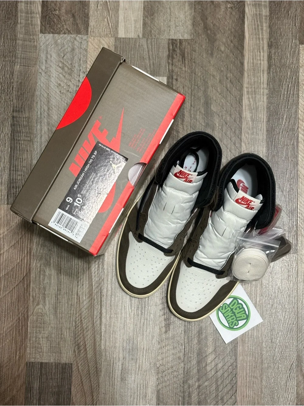 Jordan 1 low × Travis Scott Mocha High